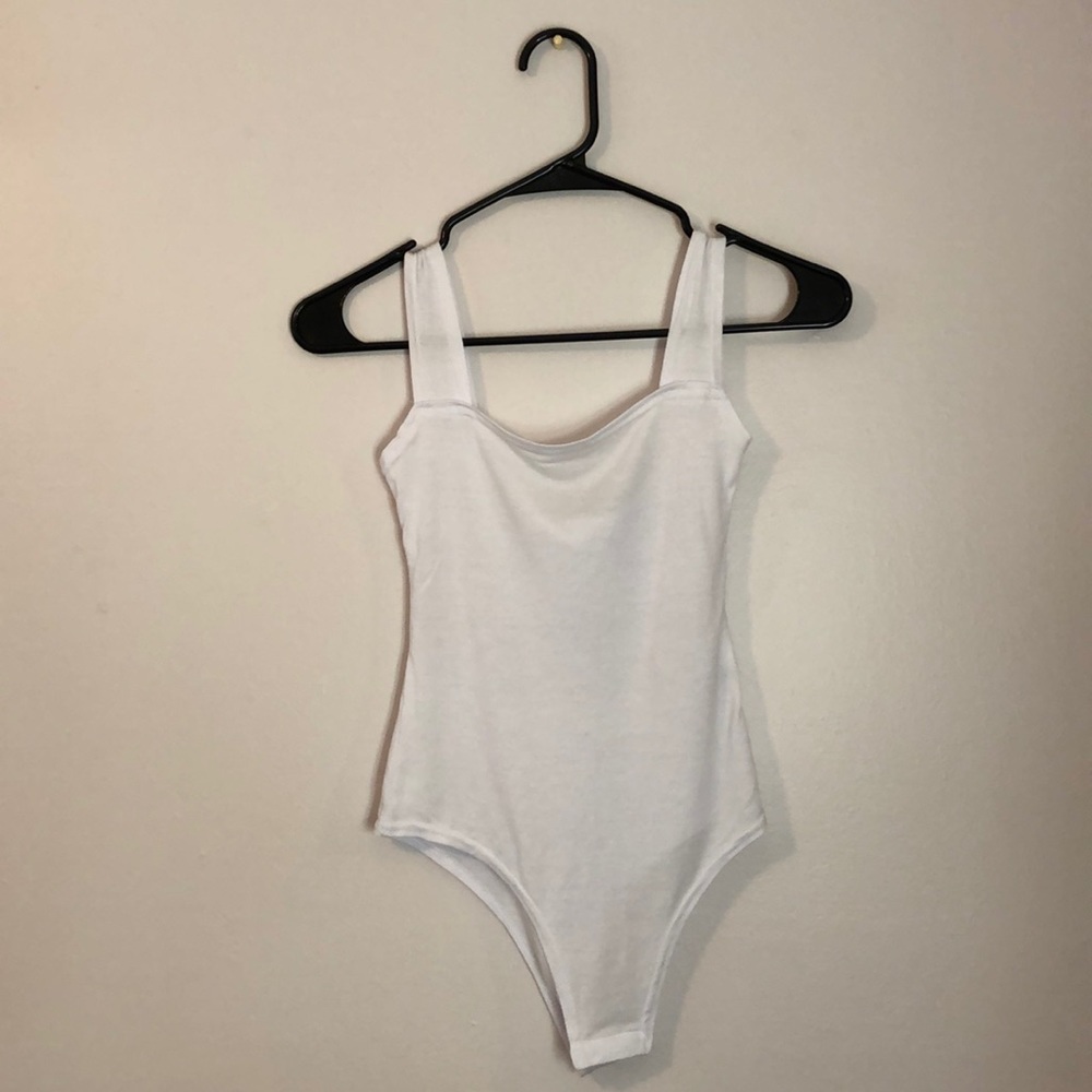 PrettyLittleThing basic square neck body